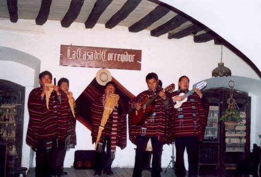 Soire musique et danse andine  La Paz